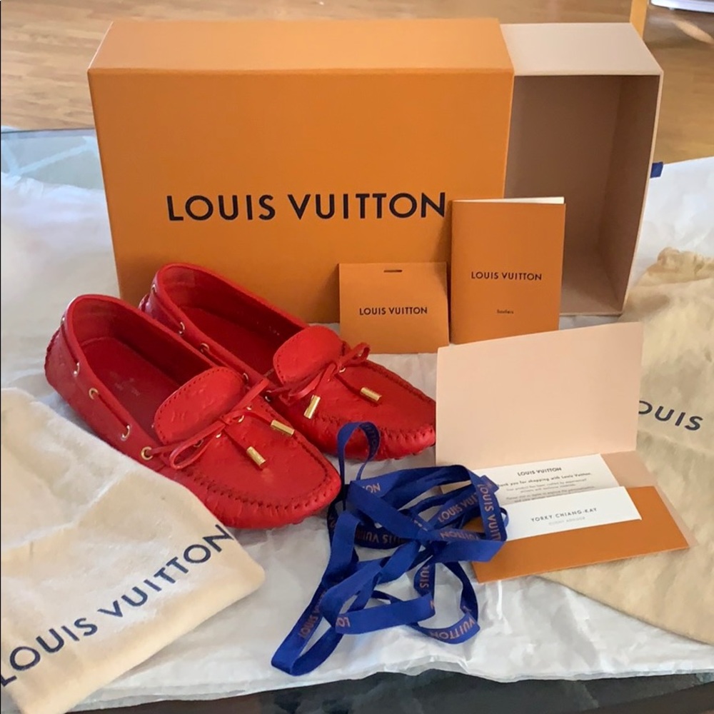 Louis Vuitton Gloria red flat loafer ♥️